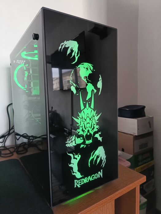 Unitate pc gaming High cu iluminare rgb