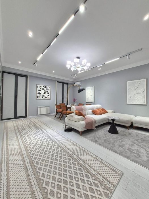 Viaport Продается 2 комнатная квартира ремонт Глинка Караван ресторан