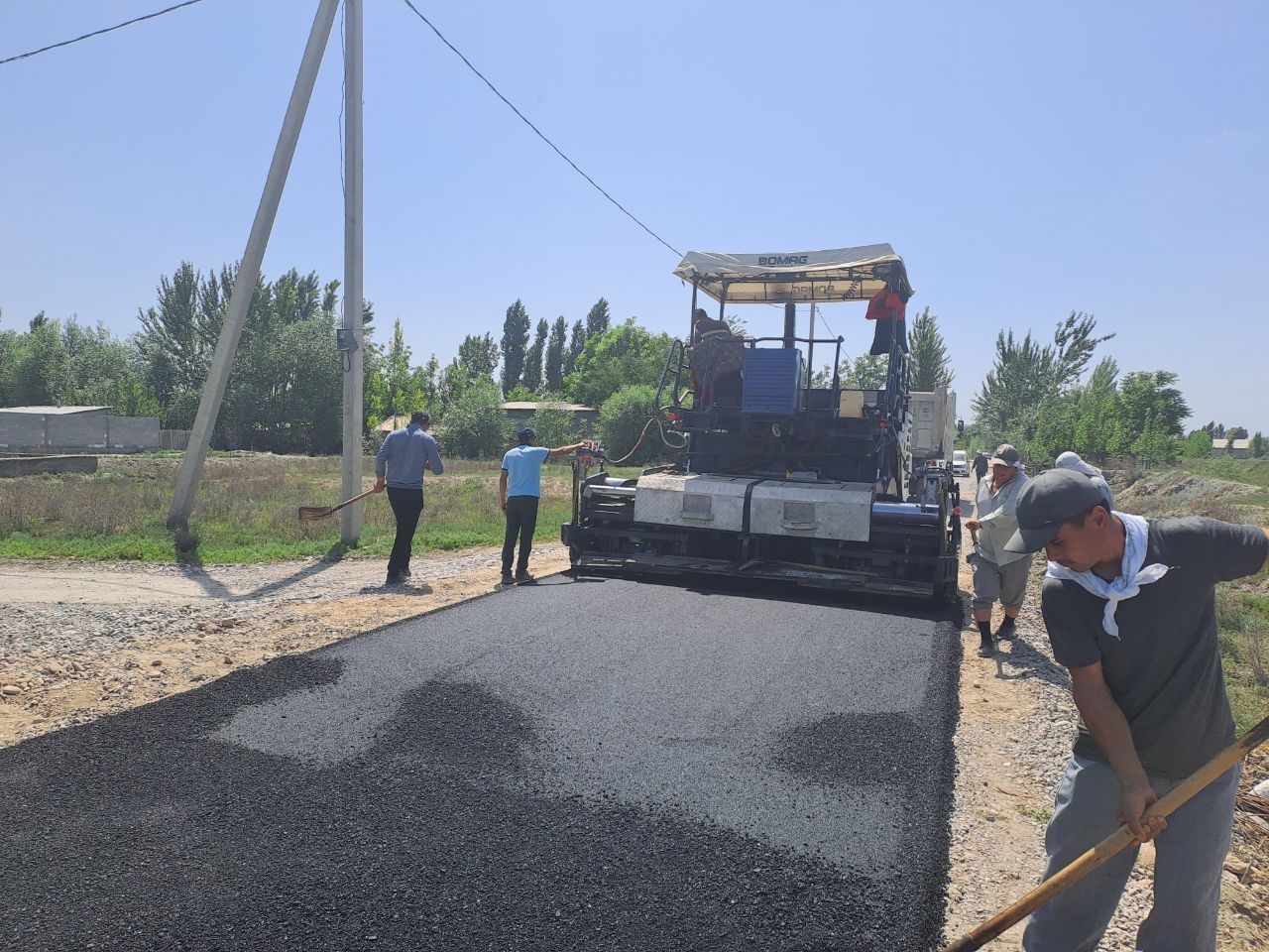 Асфальтоукладчик Bomag сотилади