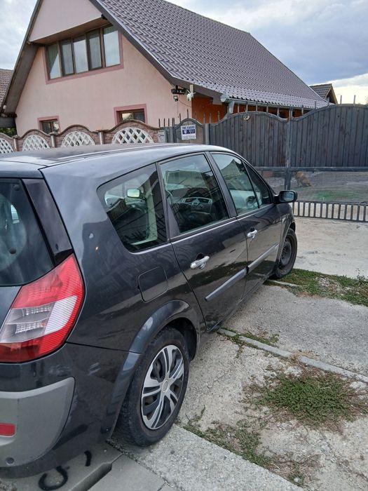 Renault Grand Scenic 2