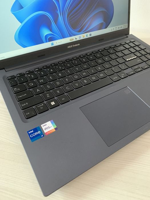 CA NOU : Asus VivoBook i7-1260P 16Gb Ram / R1502ZA-BQ1007