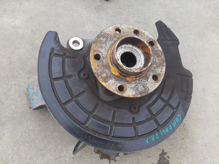 fuzeta  dreapta fata 1.3b hybrid   jeep compass 2 dupa 2020