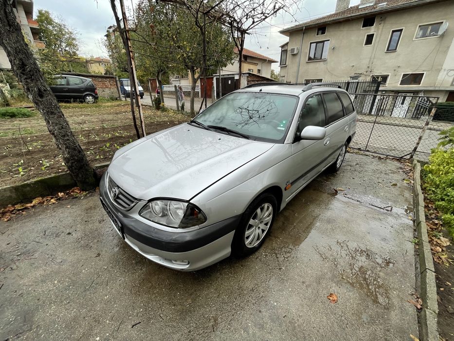 Тойота Авенсис Т22 на части