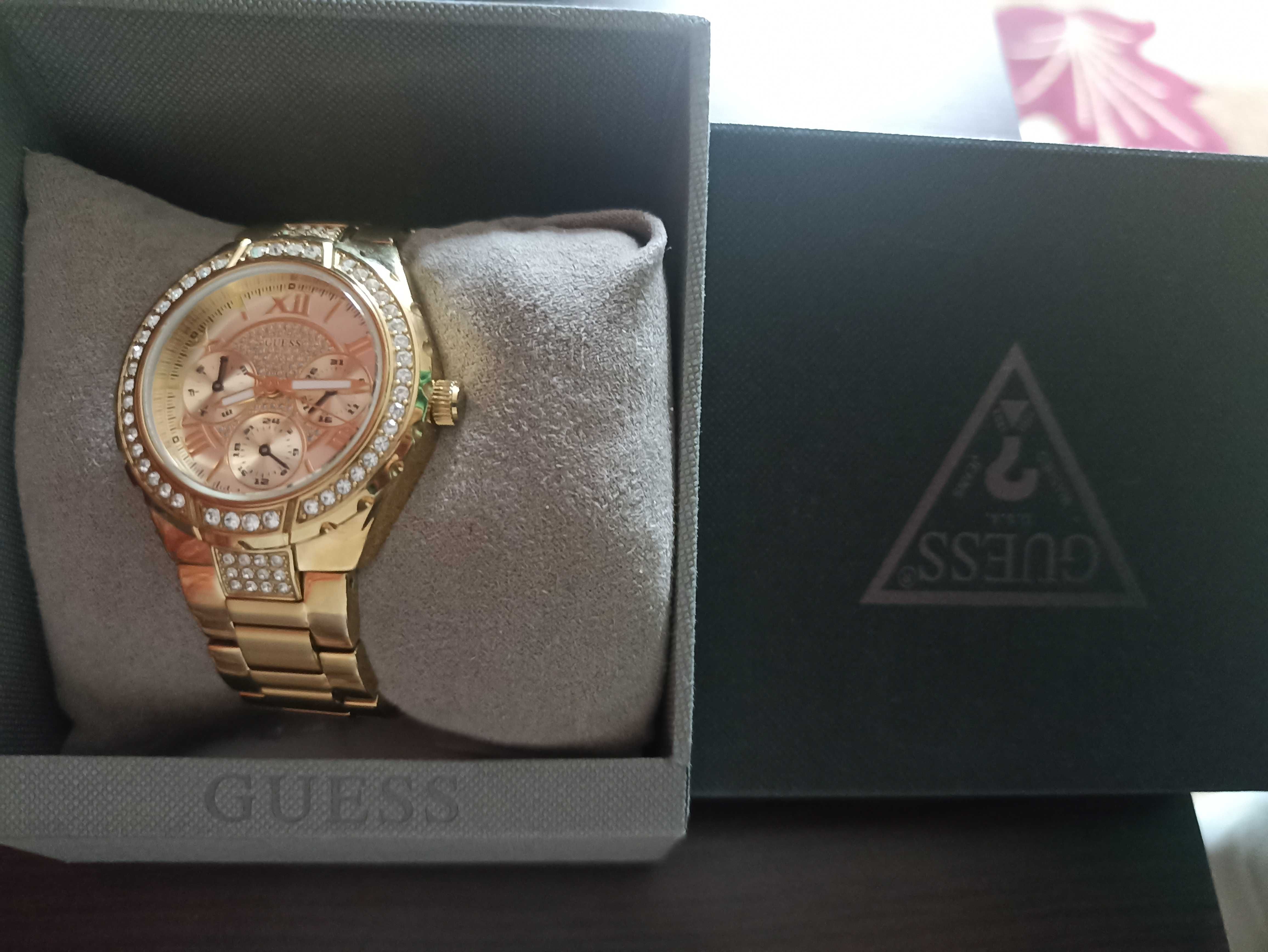 Ceas Dama Guess Auriu