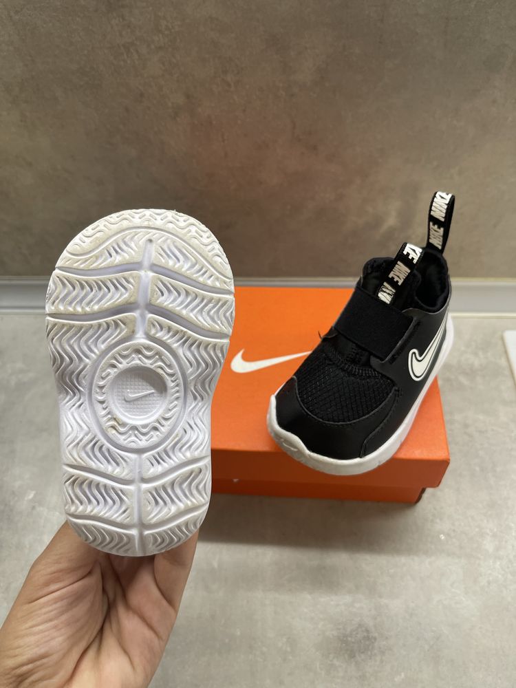 Детски маратонки Nike Flex Runner 3 с лесно обуване , 19.5 EU