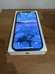 Iphone12pro 128 telefonul vine insotit si de incarcator cu cablu
