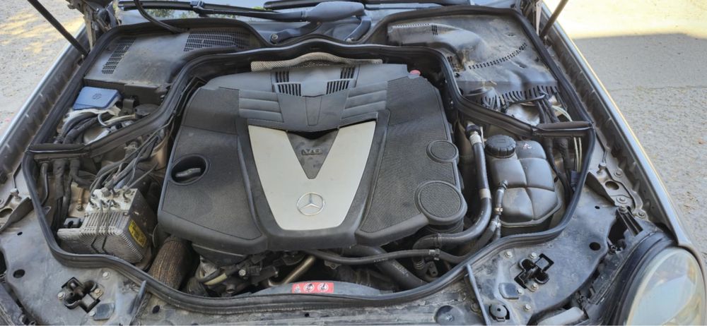 Продавам Mercedes E320 CDI
