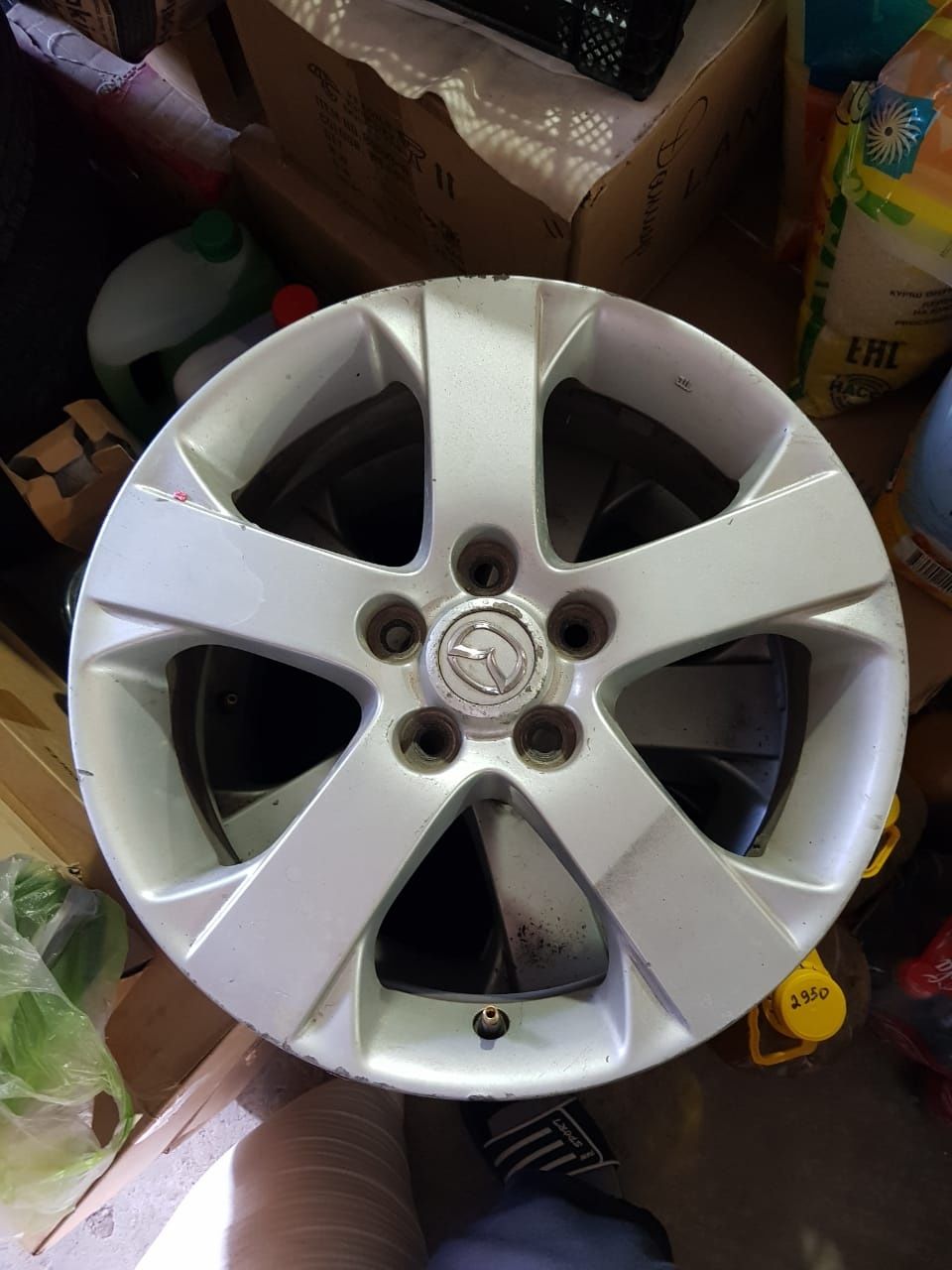 Продаётся оригинальный диск  Mazda