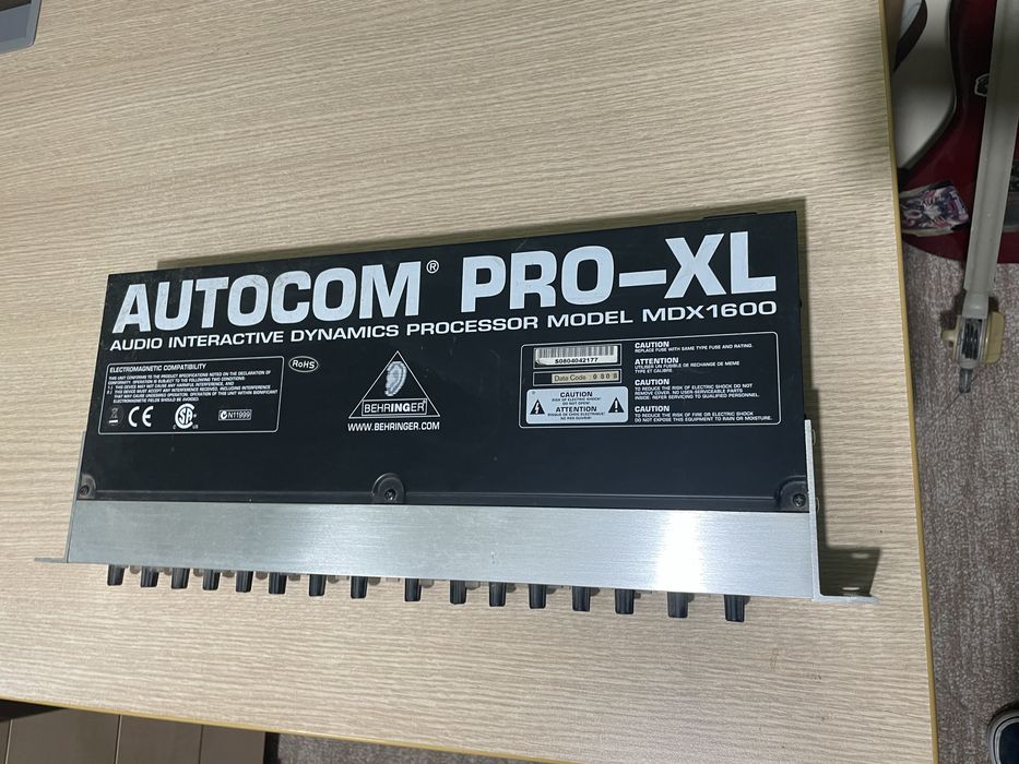 Procesor Behringer AUTOCOM PRO-XL MDX-1600.