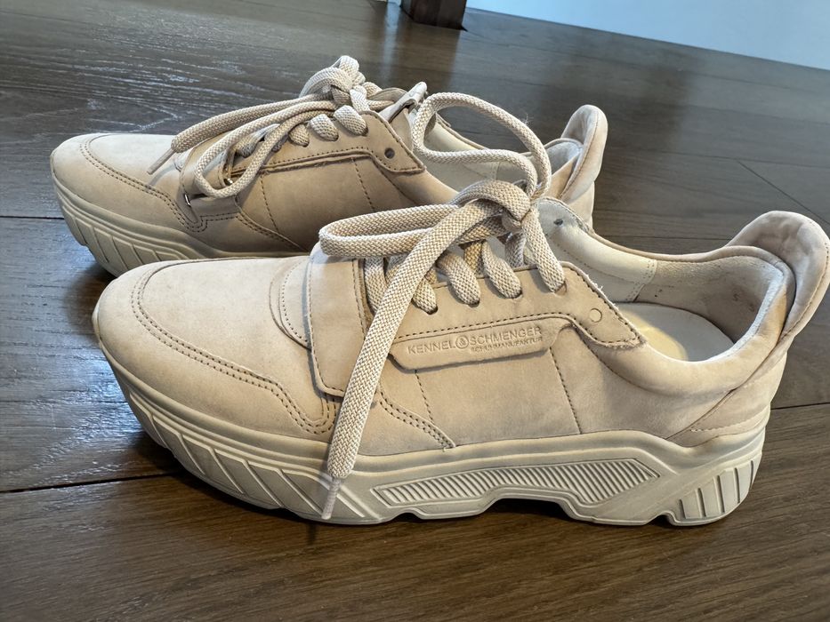 Sneakers Kennel & Schmenger