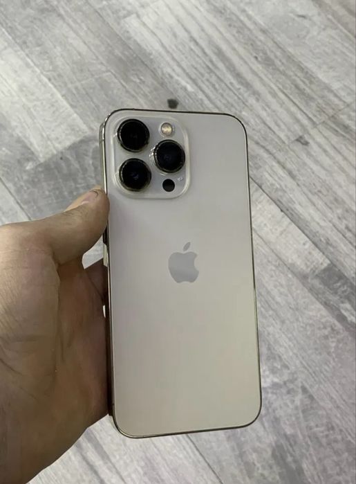 Iphone 13 pro gold