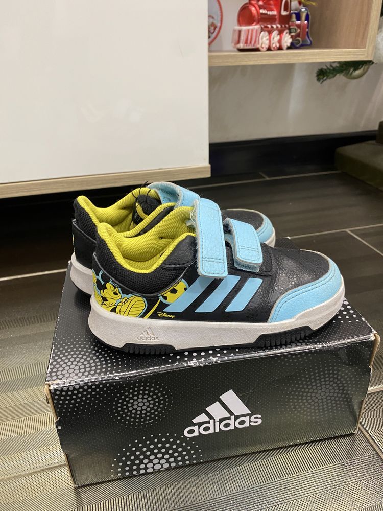 Маратонки Adidas