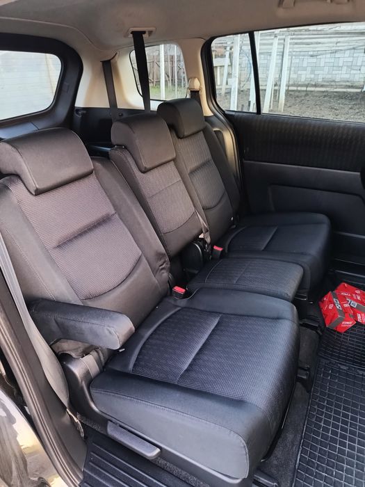 Vând Mazda 5 7 locuri 2010 1,8 benzina BONUS INSTALATIE GPL AN 2022