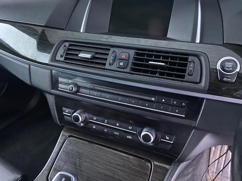 Dezmembrez BMW 520d F11 M-Pack ,Automat,Panoramic jante 351 M volan M