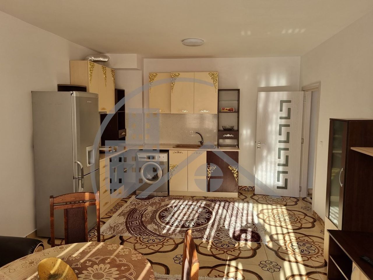 Продава се Двустаен апартамент в Варна, Галата - 61 кв.м за 1738 €/кв.м - Снимка #1