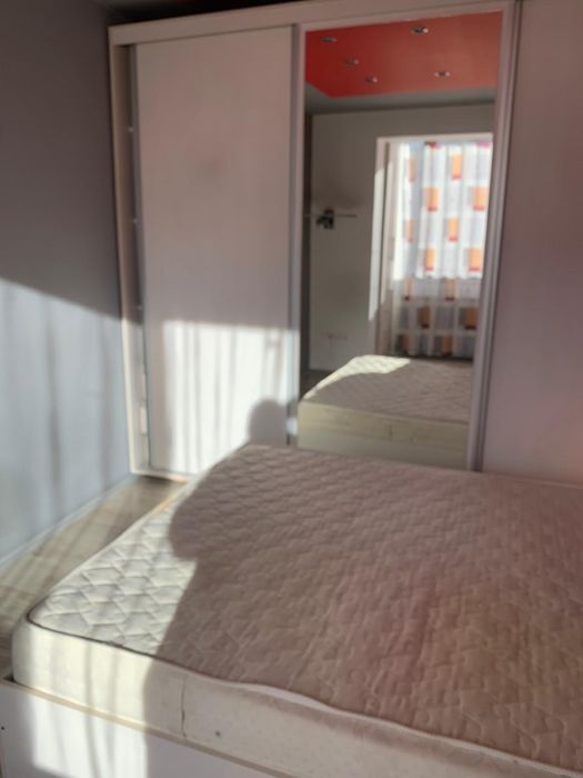 Vind apartament ln lugoj semi decomandat aranjat