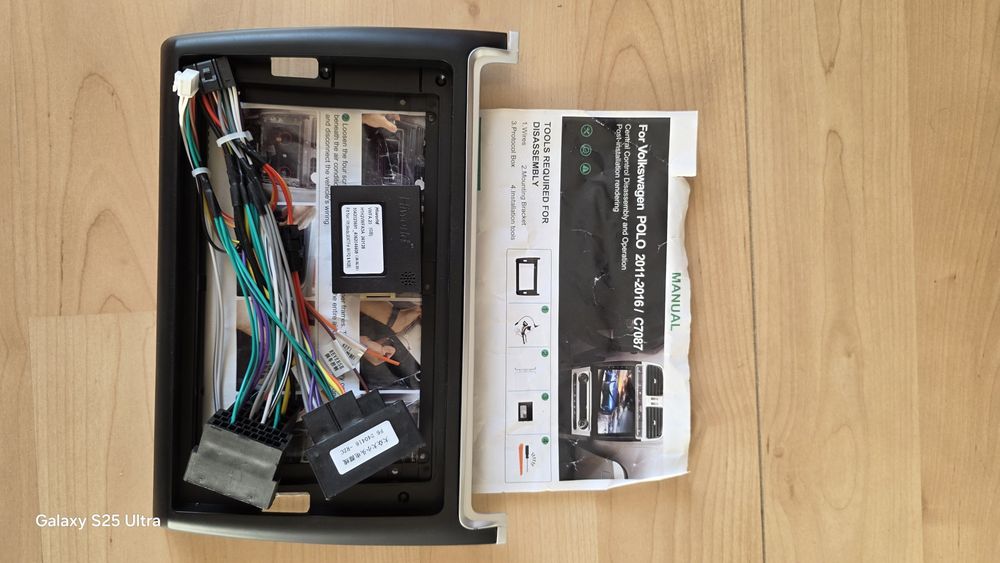 Рамка за мултимедия 9 инча vw Polo 2011-2016