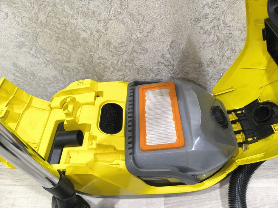 Пылесос Kärcher DS 5.800 Waterfilter