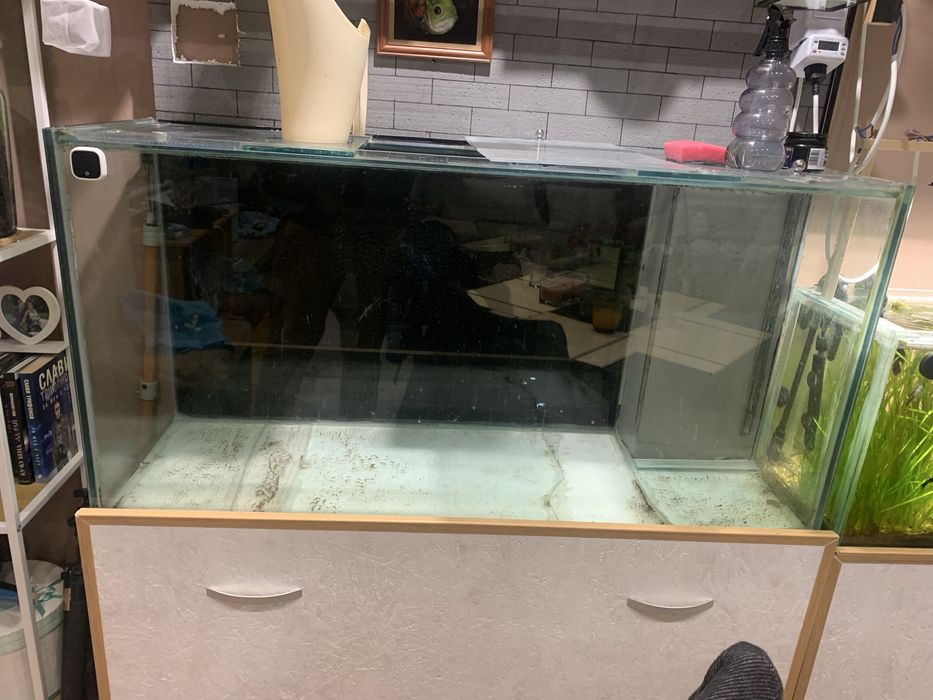 Продавам Аквариум