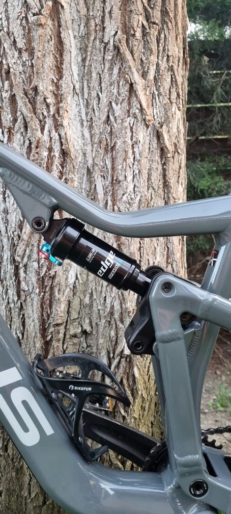 BICICLETA Full Suspension FOCUS THRON 6.8 2023  29 M