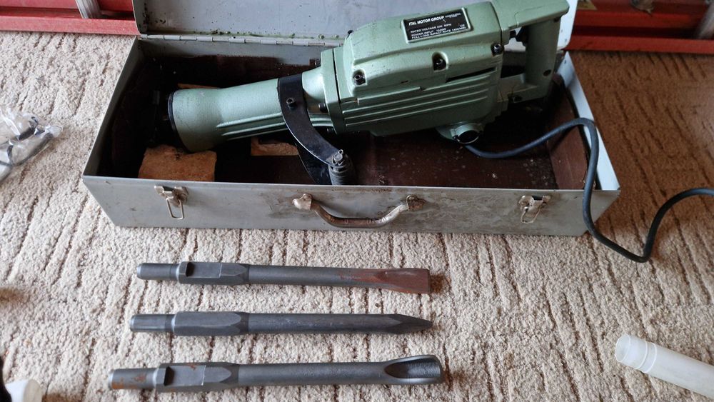 Ciocan demolator Hammer