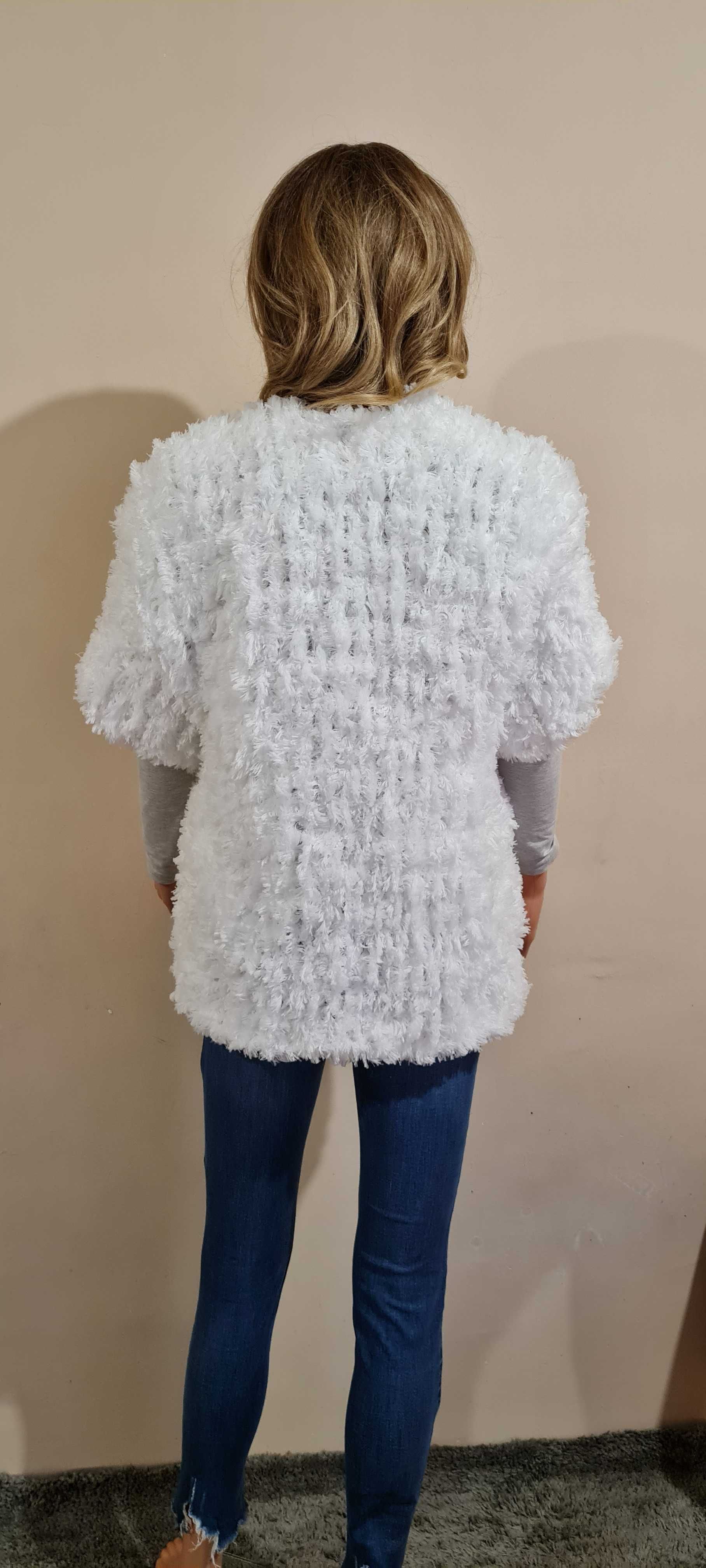Ръчно плетени дамски жилетки от Alize puffy fur