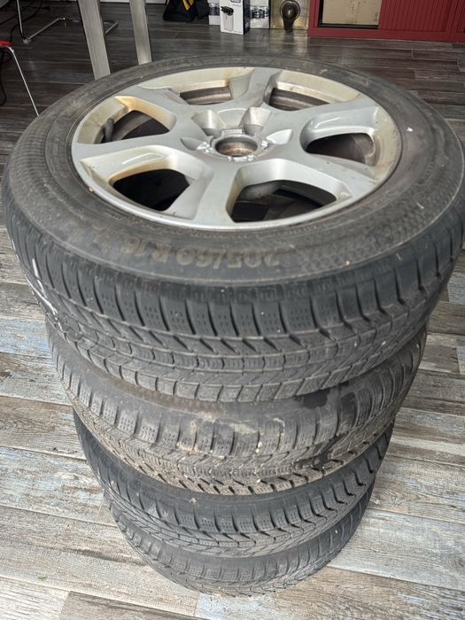 Set roti audi cauciucuri 205/60/16