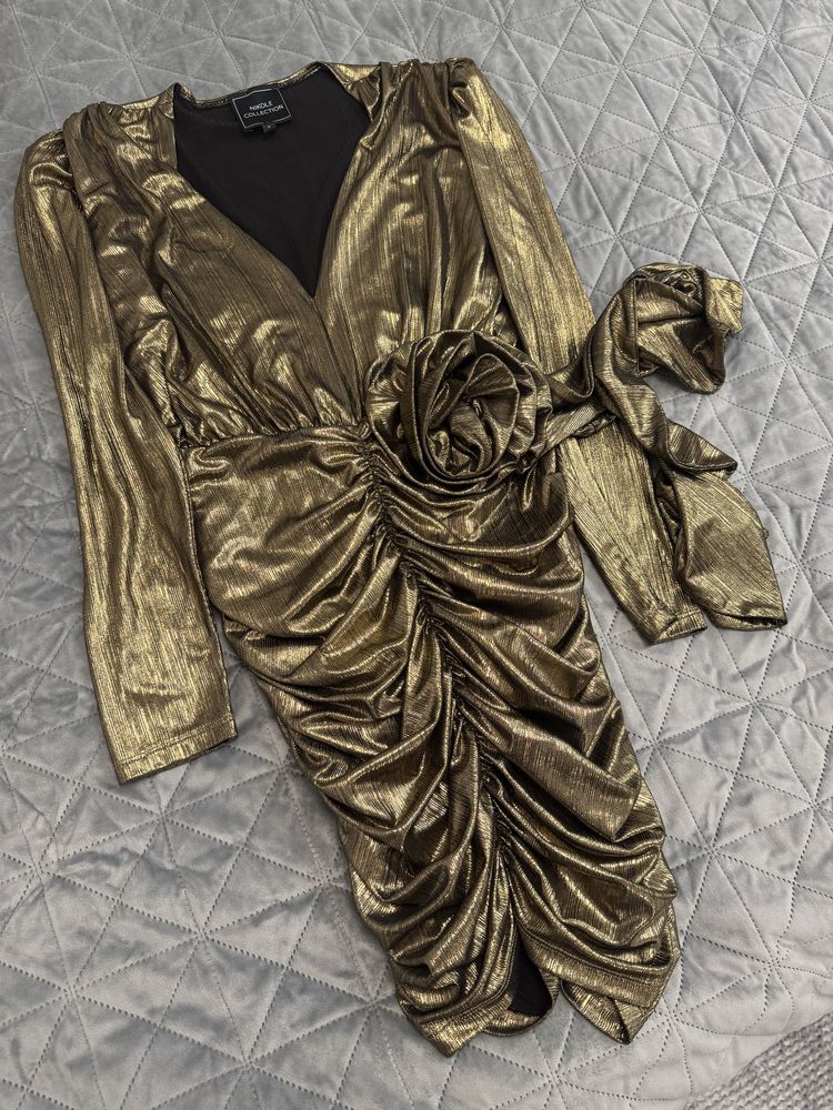 Златиста рокля Nikole Collection