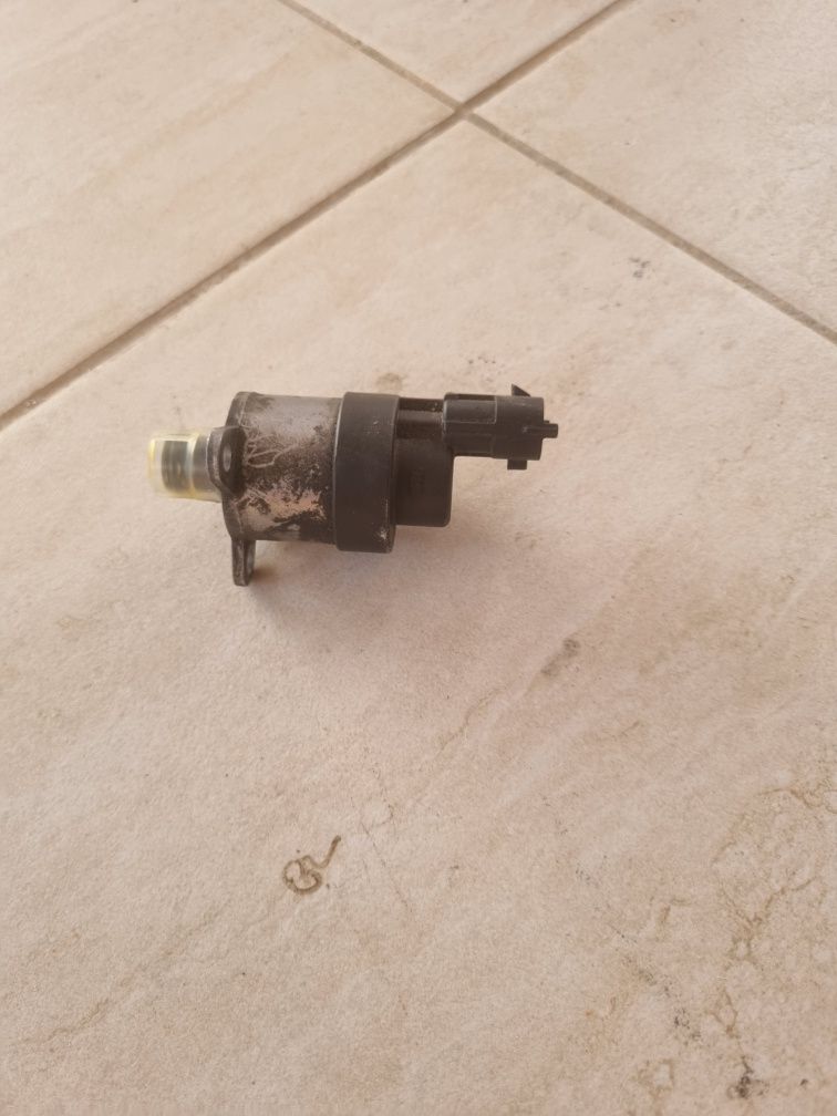 Regulator Bosch pompa injecție opel astra h 1.7 cdti