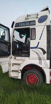 Camion MAN TGA26. 480