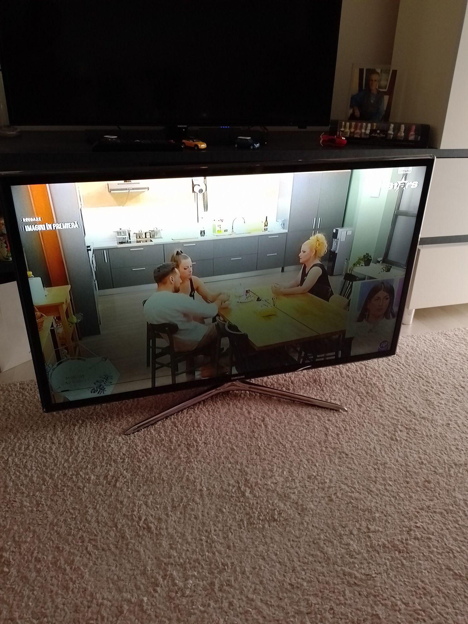 Vând tv led Smart Samsung 3D, 101 cm, funcțional cu defect