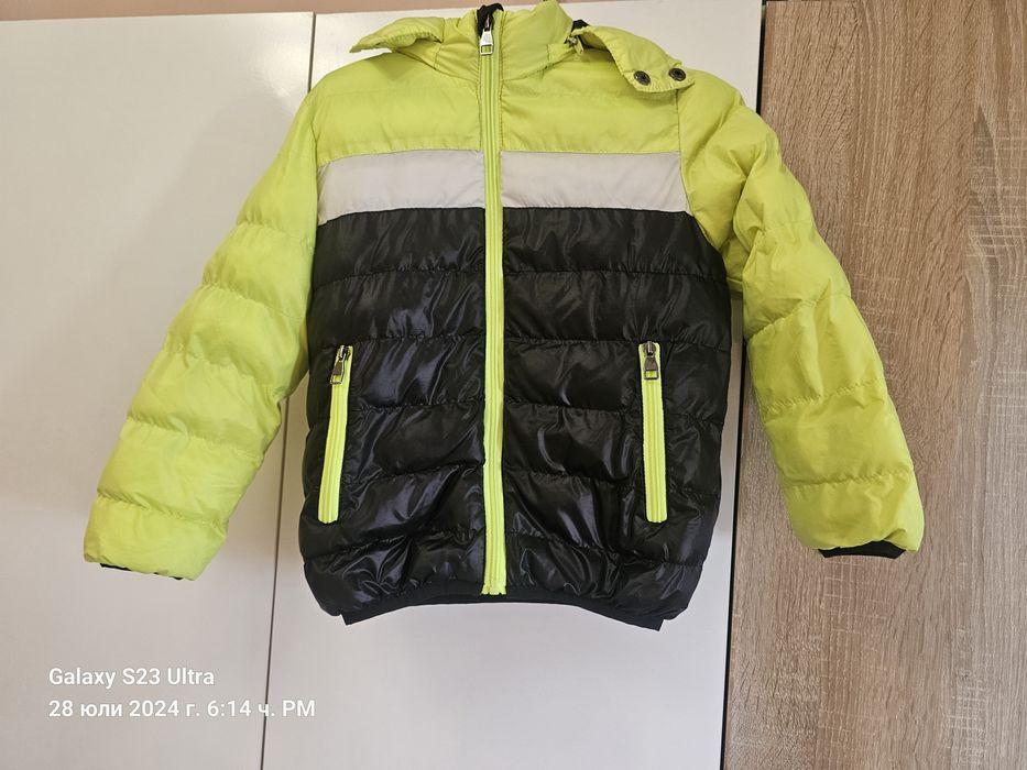 Яке Пролетно/ Есенно със Сваляща се Качулка