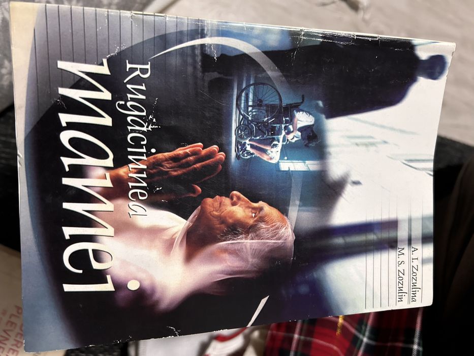 Carti vechi de vanzare