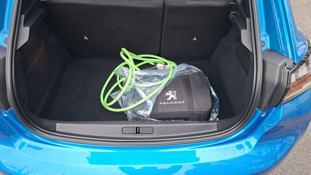 Vand Peugeot 208 full electric and 2020