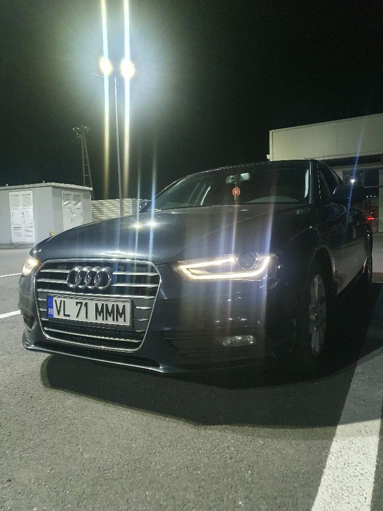 Audi A4 2013 2.0tdi,Bi-xenon,full led,navi,distribuție nouă