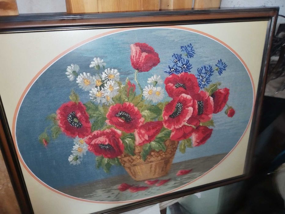 Гоблен. Макове и маргарити