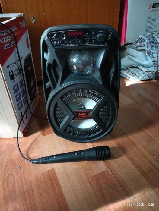 Колонка с микрофоном BLUETOOTH