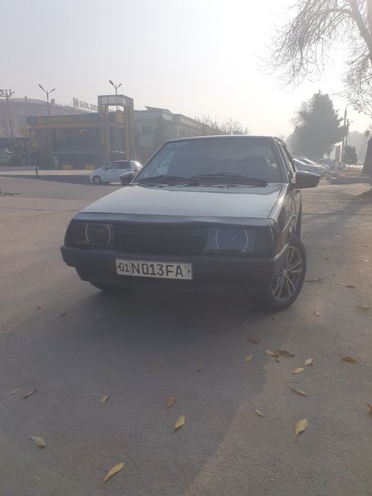 В продаже ваз 2109 лада чёрный перламутр