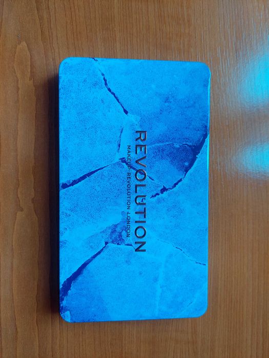 Trusa de machiaj makeup Revolution