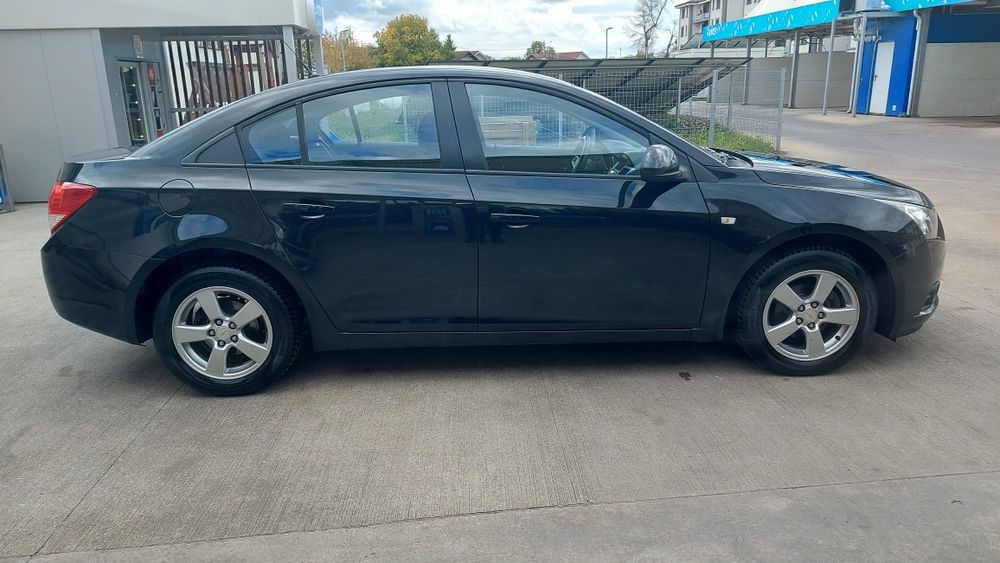 Chevrolet Cruze Bi -fuel 1.8 benzina 141 Cp + Gpl din fabrica**2012**