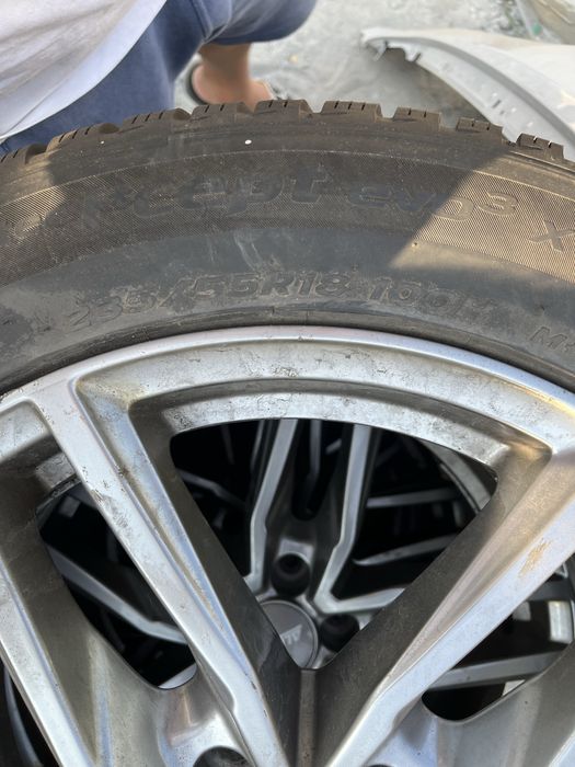 Set roti volvo 235/55 r18