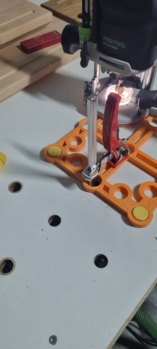 Șablon găuri Bench Dog / MFT – universal 19–20 mm (printat 3D)