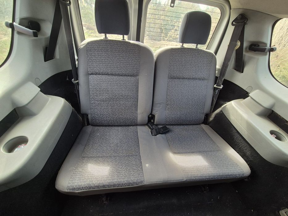 Scaune / Locurile 6-7 Dacia Logan mcv