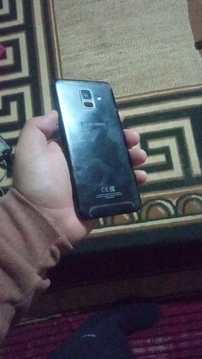 Samsung A6 lar sotiladi