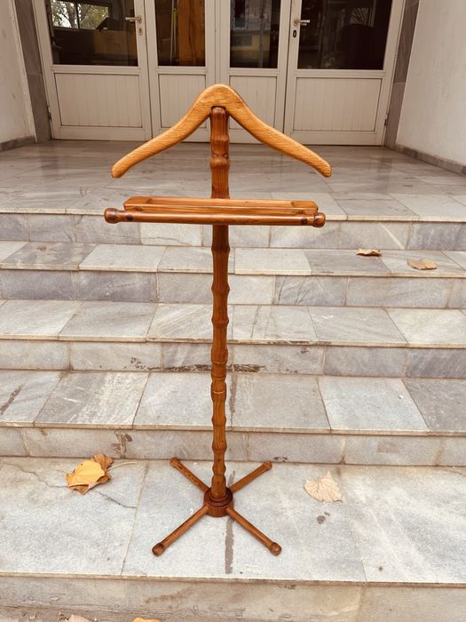 Дървена стойка за дрехи / Valet Stand – винтидж стил