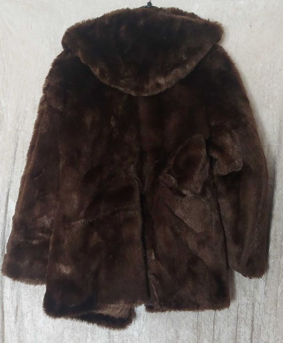 Haină blană artificială cu glugă