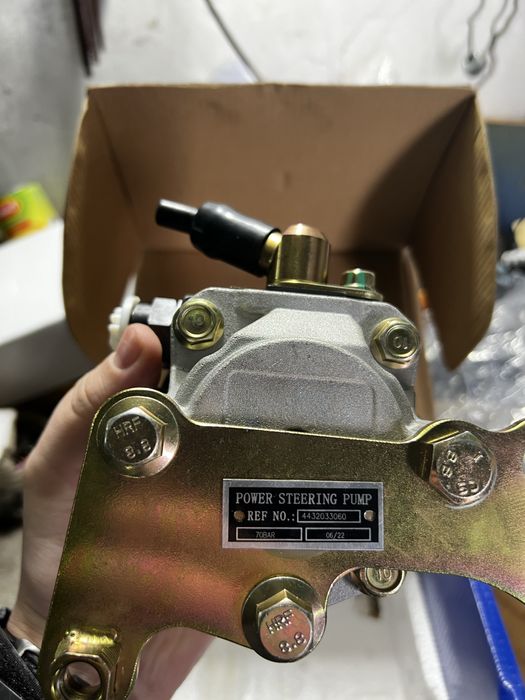 Продам новый насос гидроуселителя хорошей фирмы krauf