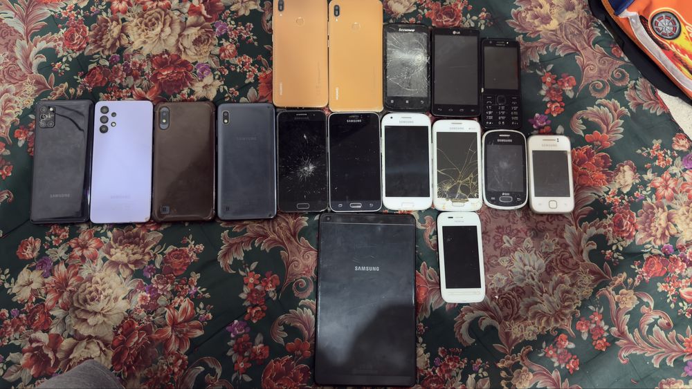 Телефон с гарантией