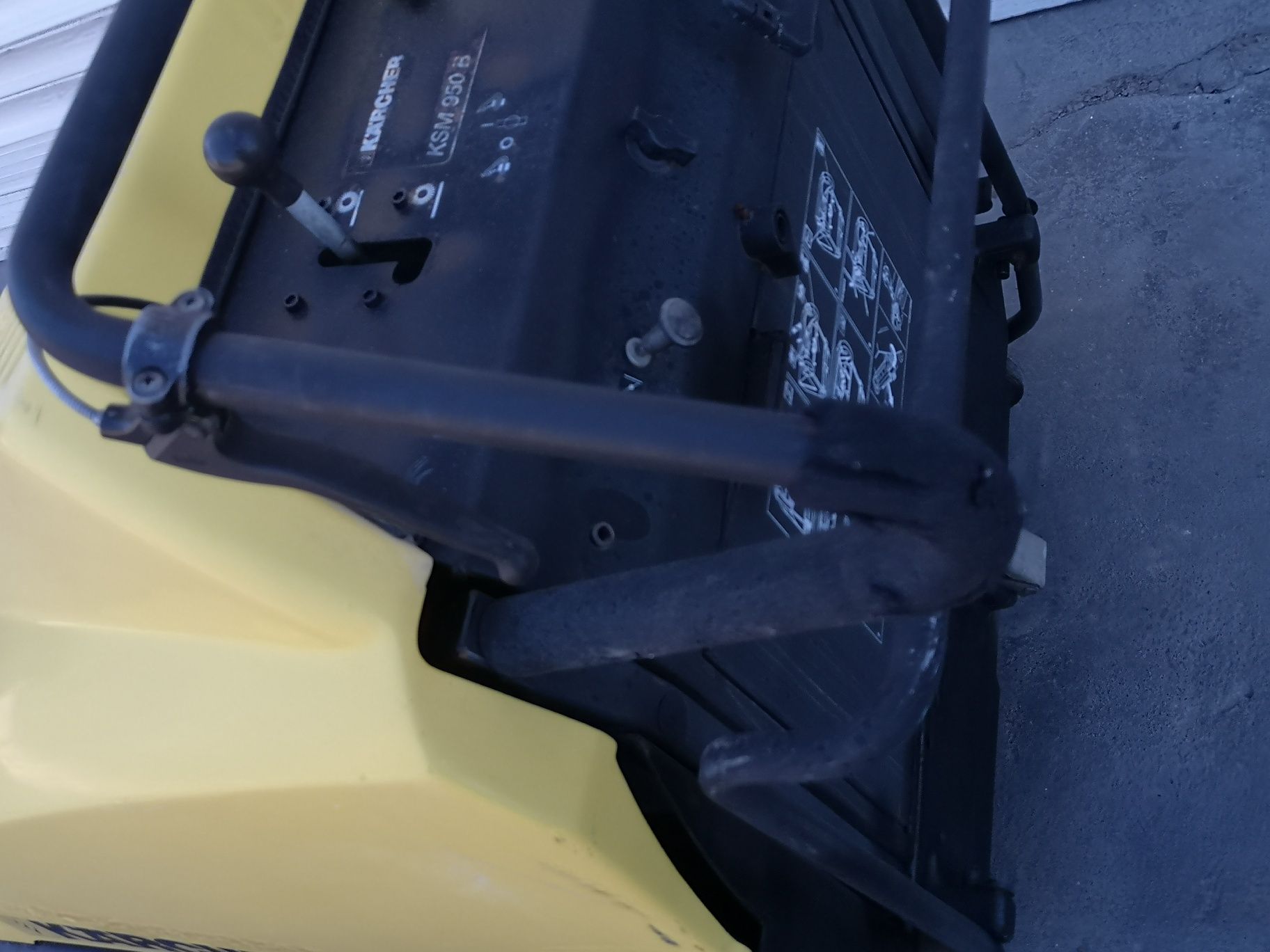 Метачна Машина Karcher KSM950 Самоходна Бензинова Метачна