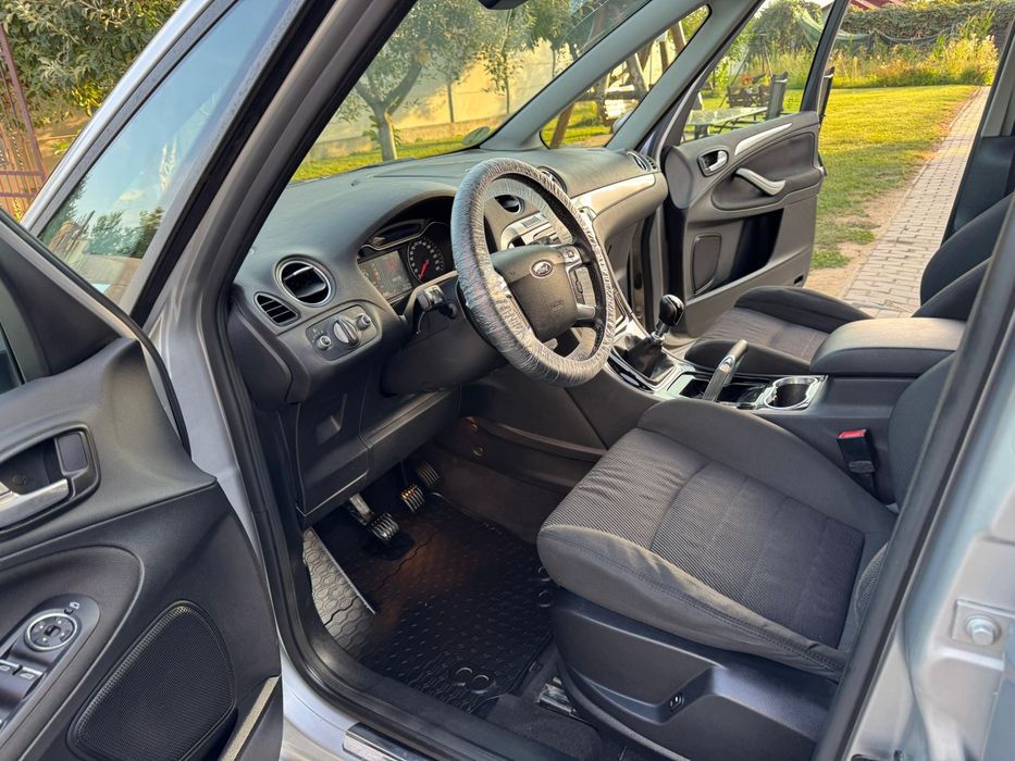 Ford Galaxy 2012, 7 locuri